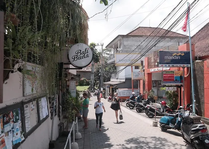 Kaji Homestay